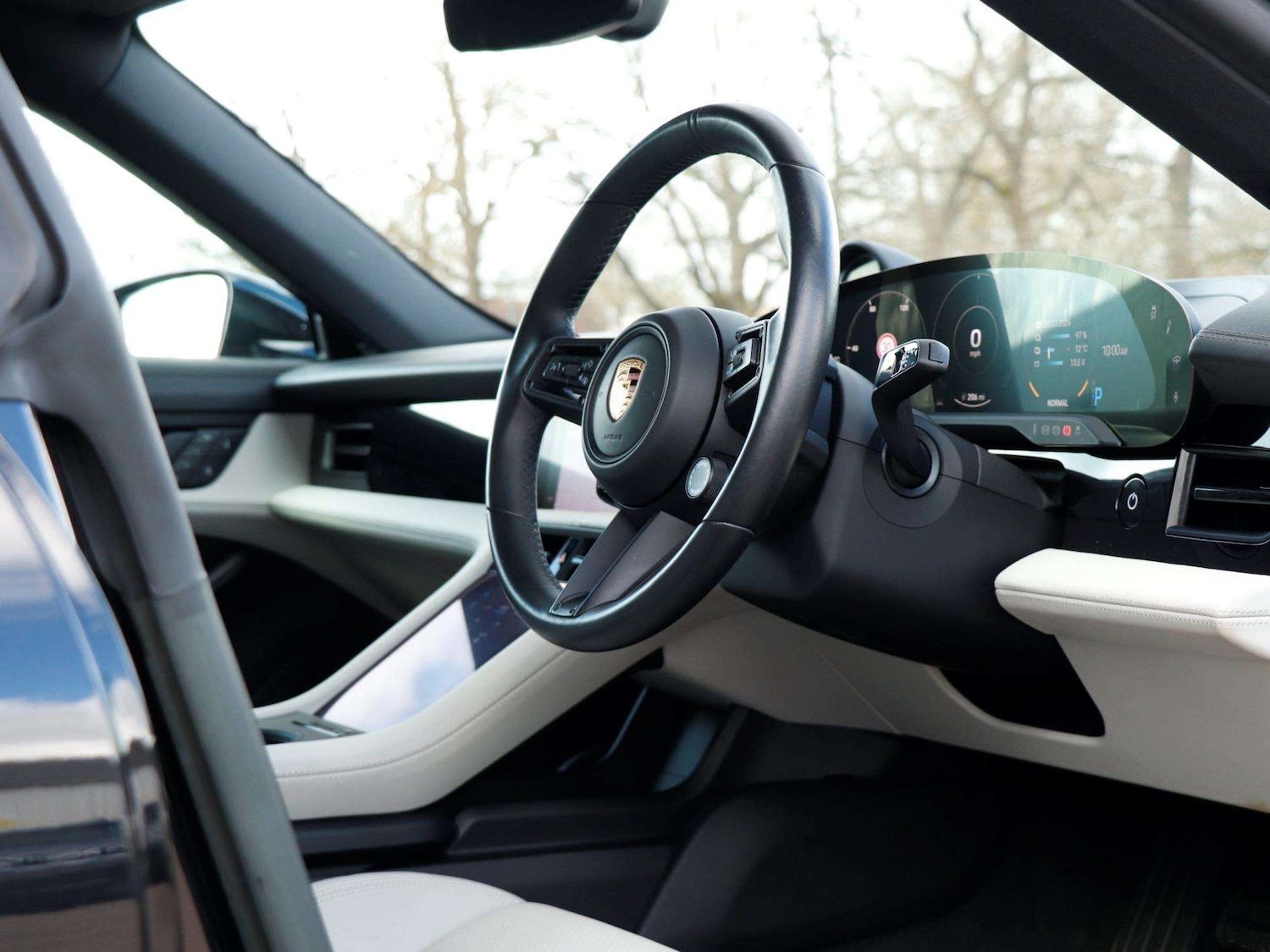 Used Porsche Taycan 2022 for sale - 78037825: Photo 11