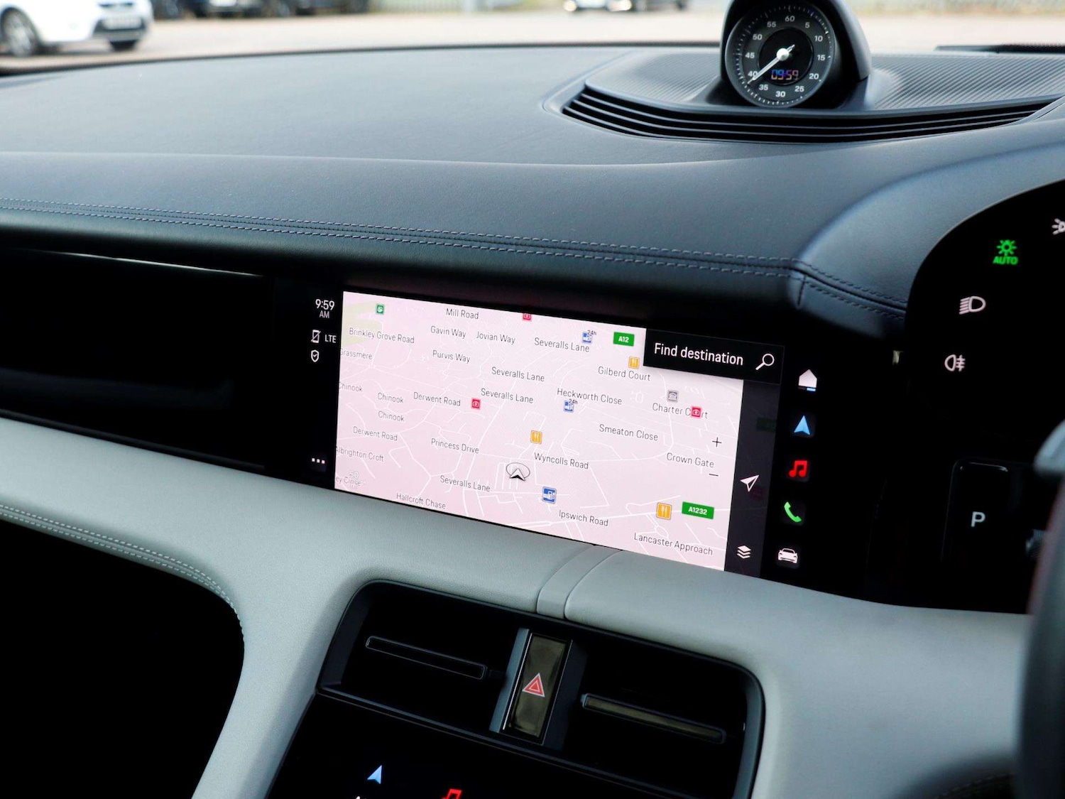 Used Porsche Taycan 2022 for sale - 78037825: Photo 15