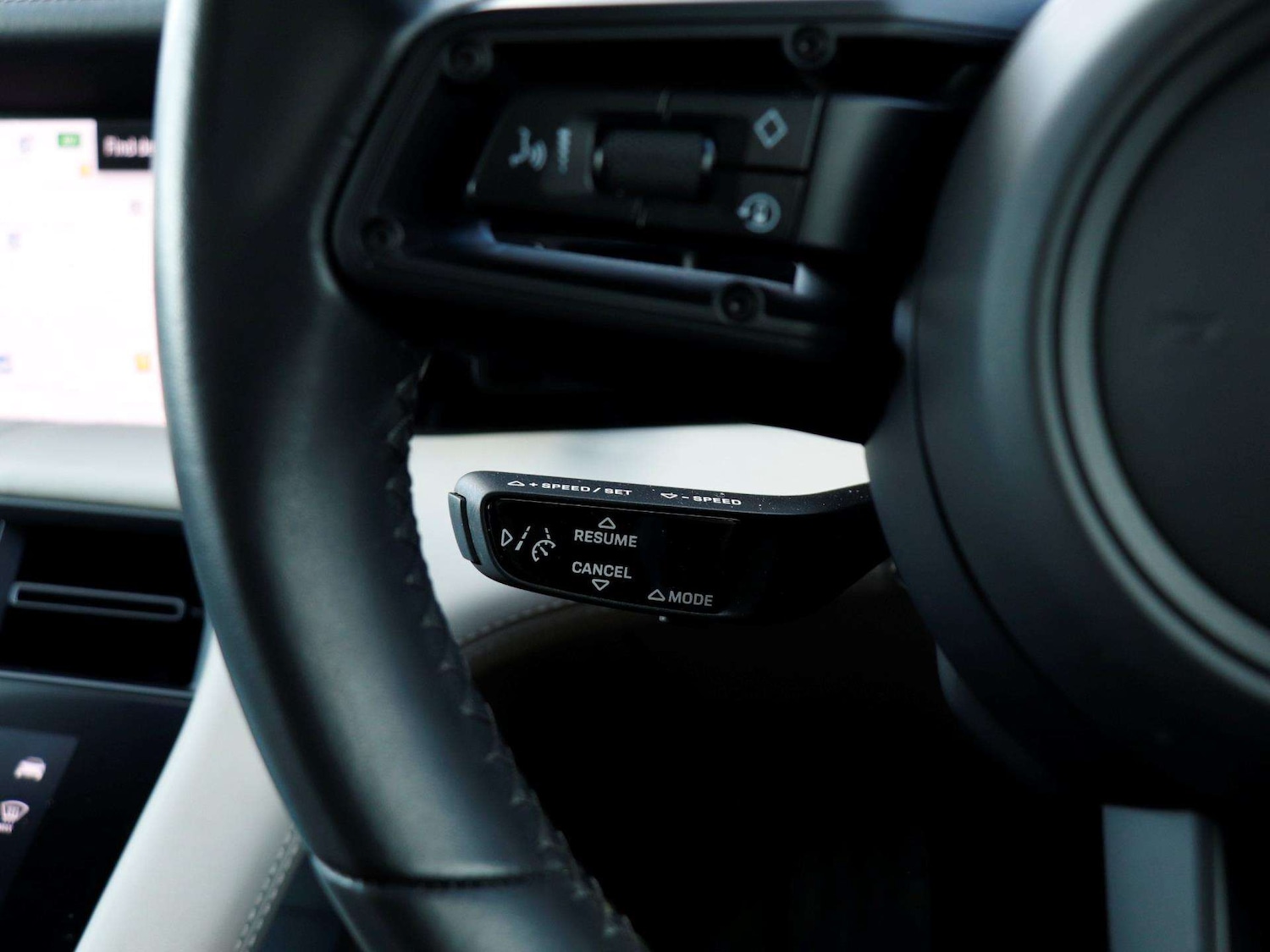 Used Porsche Taycan 2022 for sale - 78037825: Photo 19