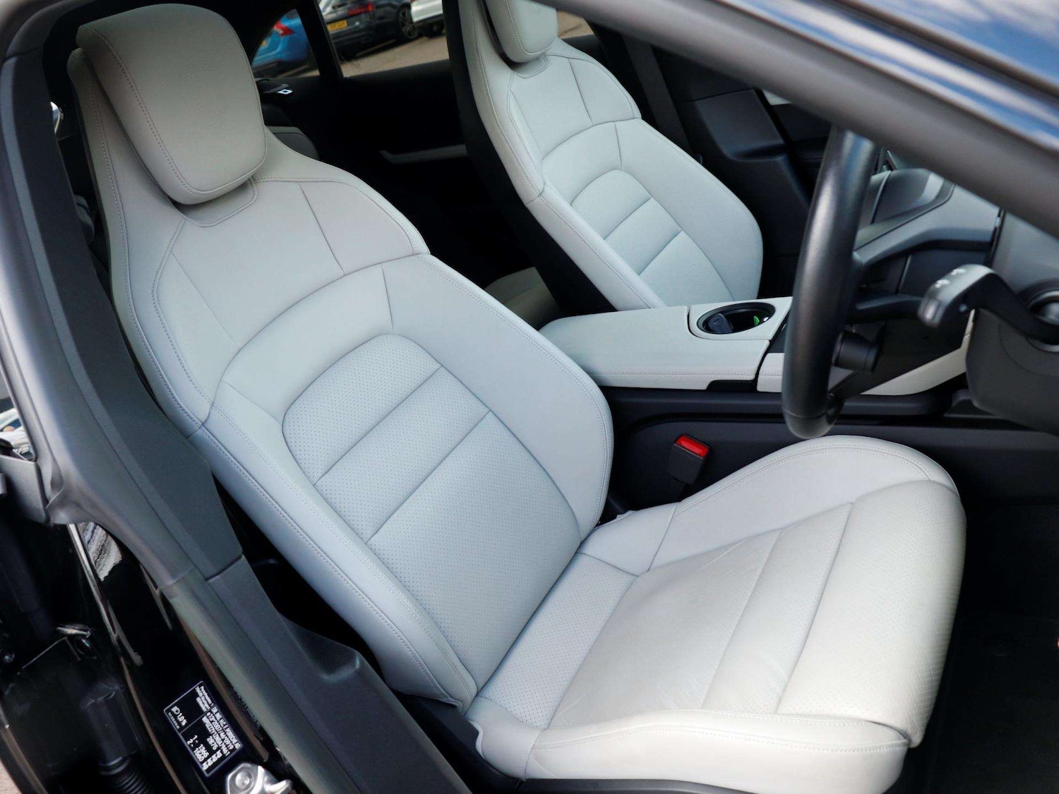 Used Porsche Taycan 2022 for sale - 78037825: Photo 23