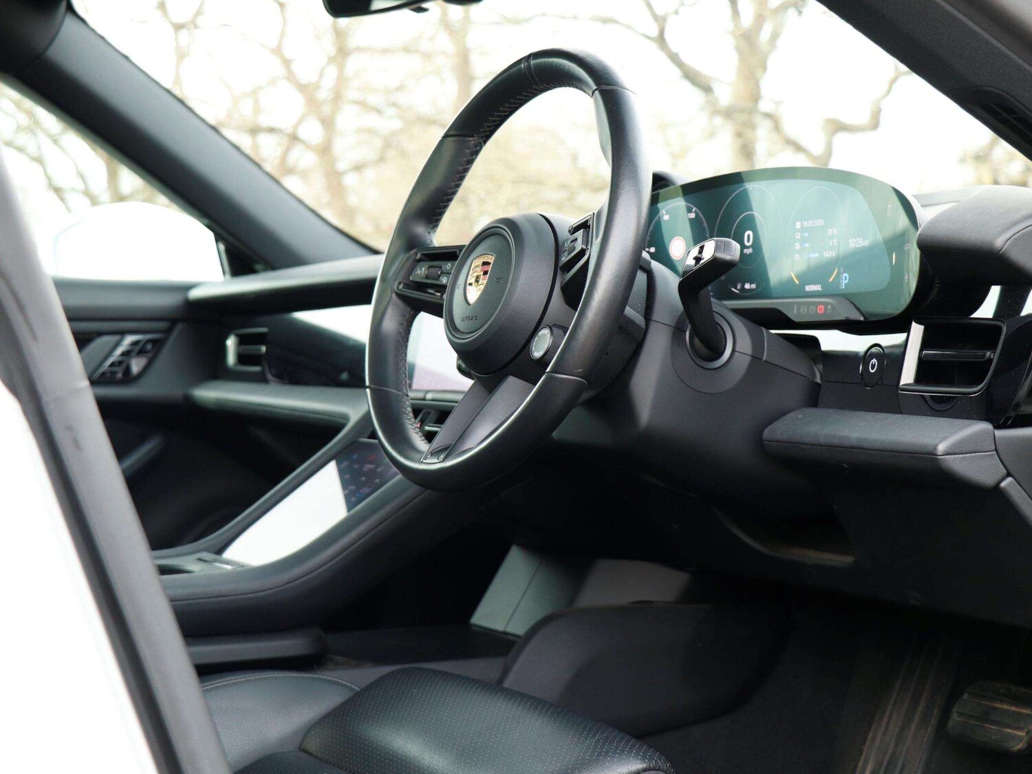 Used Porsche Taycan 2020 for sale - 77615361: Photo 11