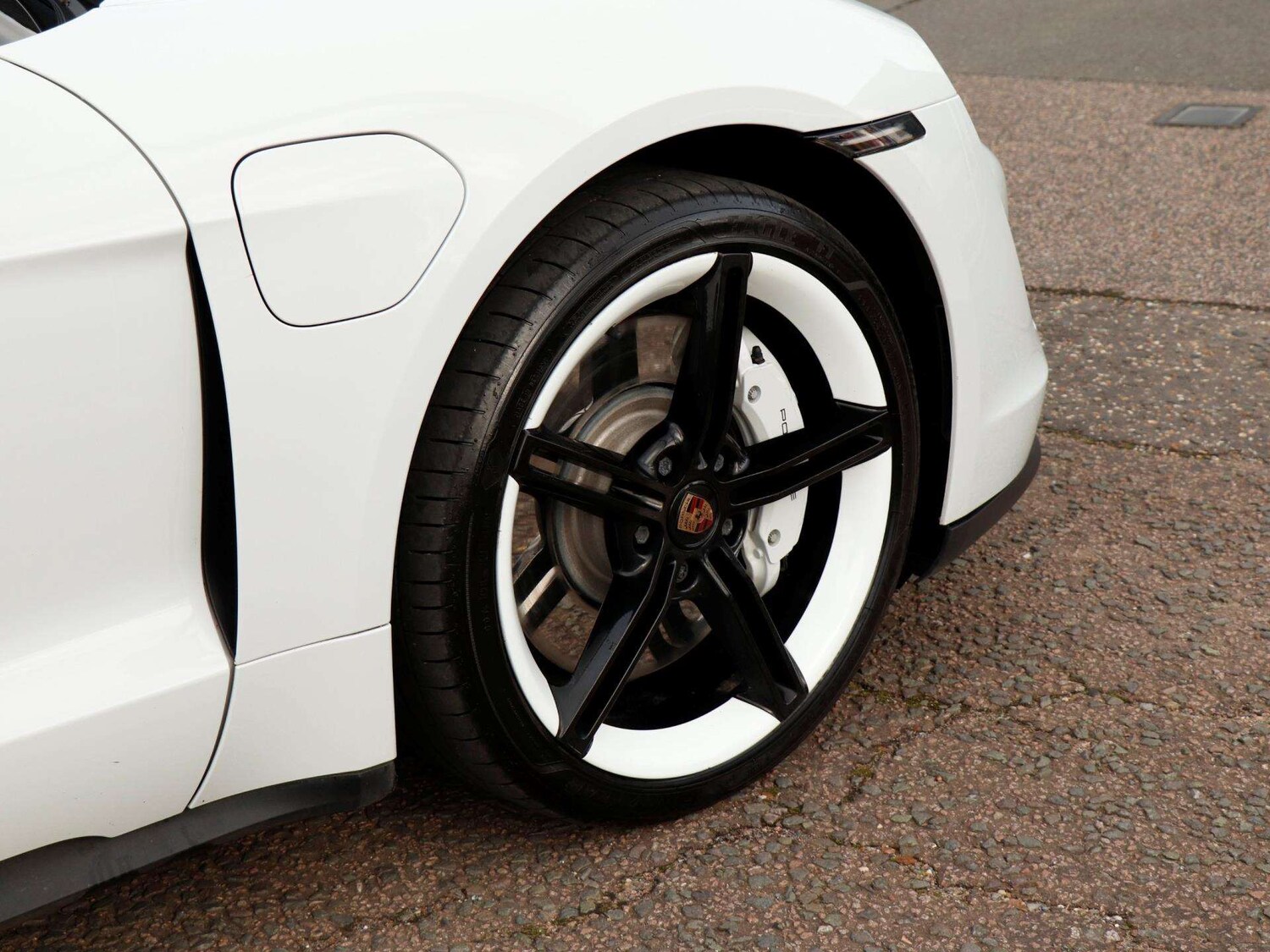 Used Porsche Taycan 2020 for sale - 77615361: Photo 28