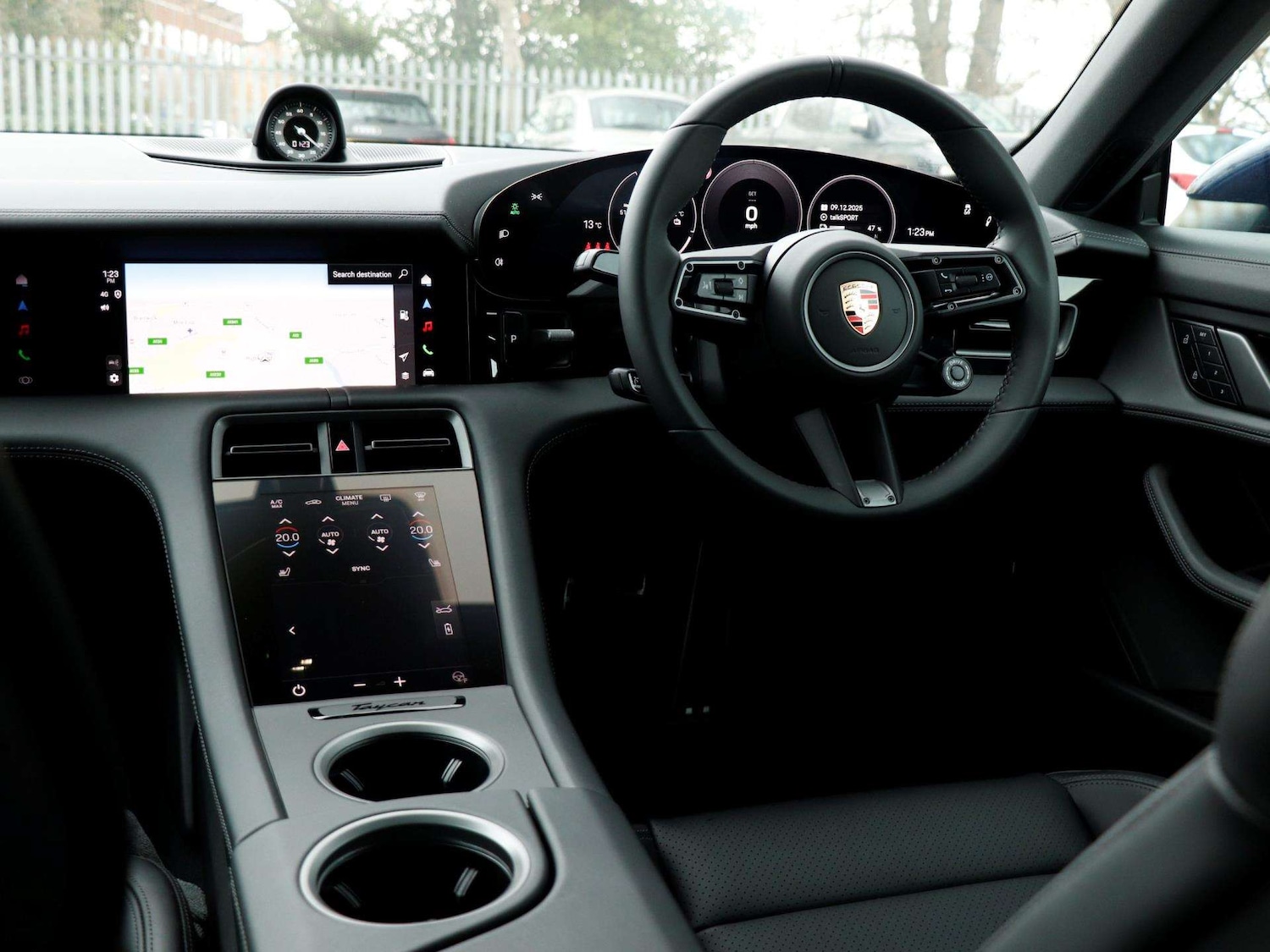 Used Porsche Taycan 2025 for sale - 77577468: Photo 11