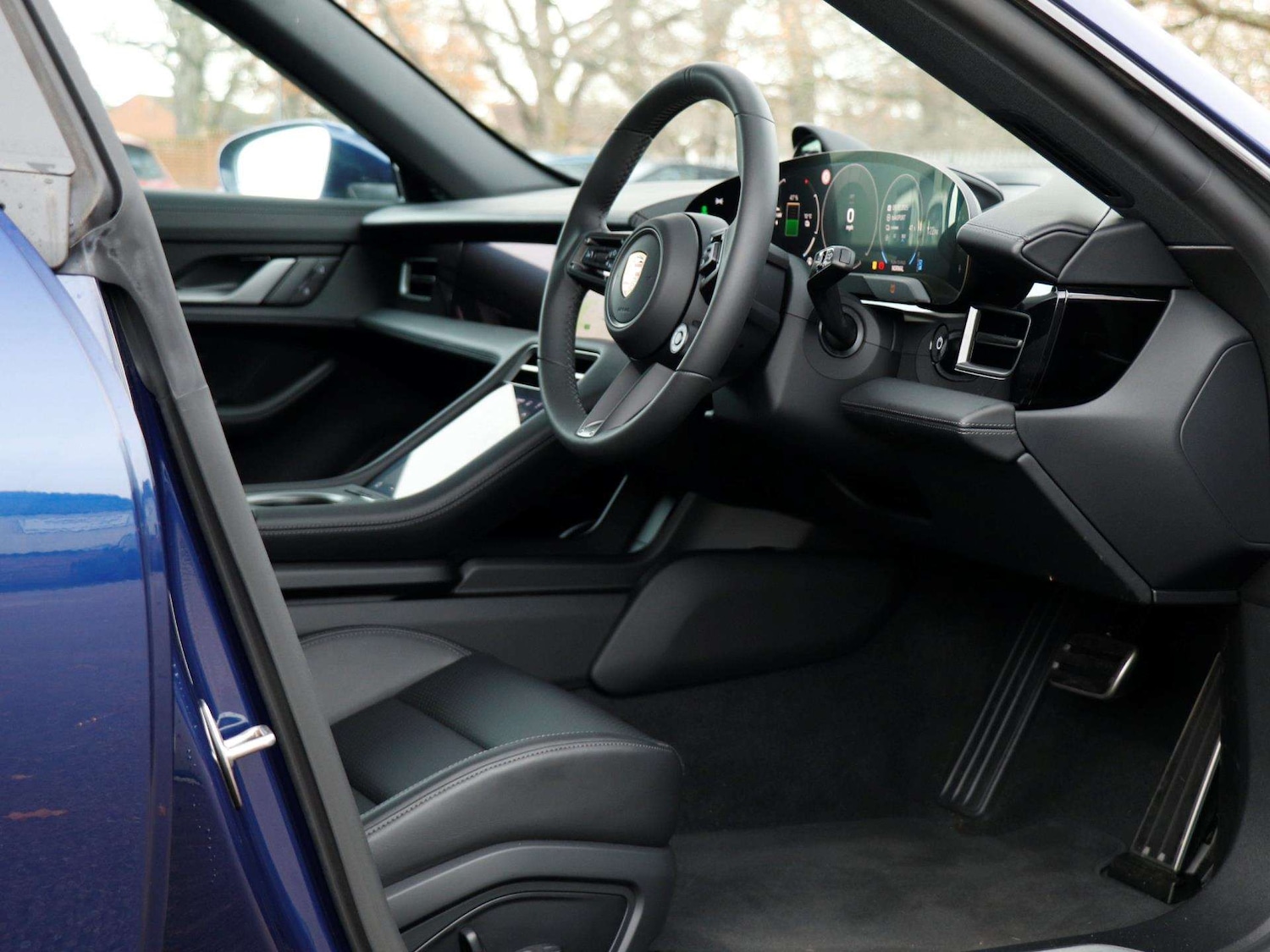 Used Porsche Taycan 2025 for sale - 77577468: Photo 12