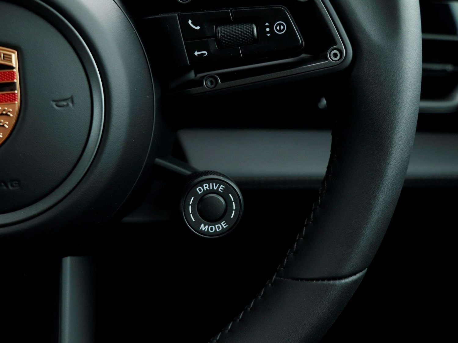 Used Porsche Taycan 2025 for sale - 77577468: Photo 22