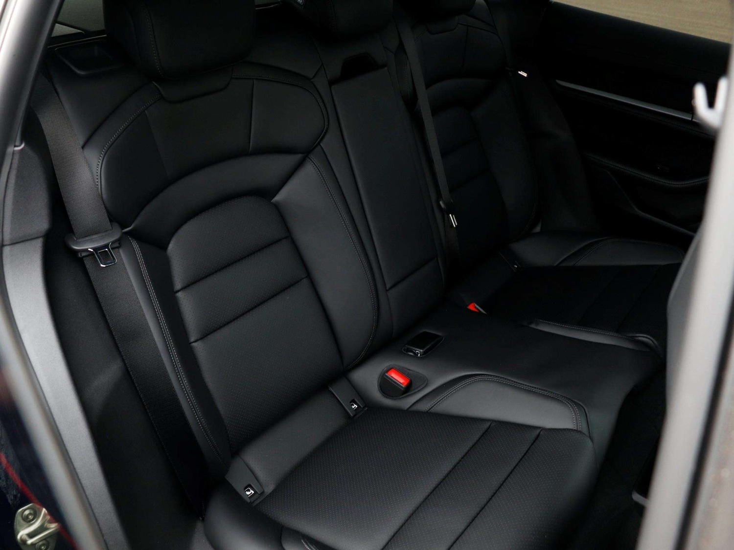 Used Porsche Taycan 2025 for sale - 77577468: Photo 27