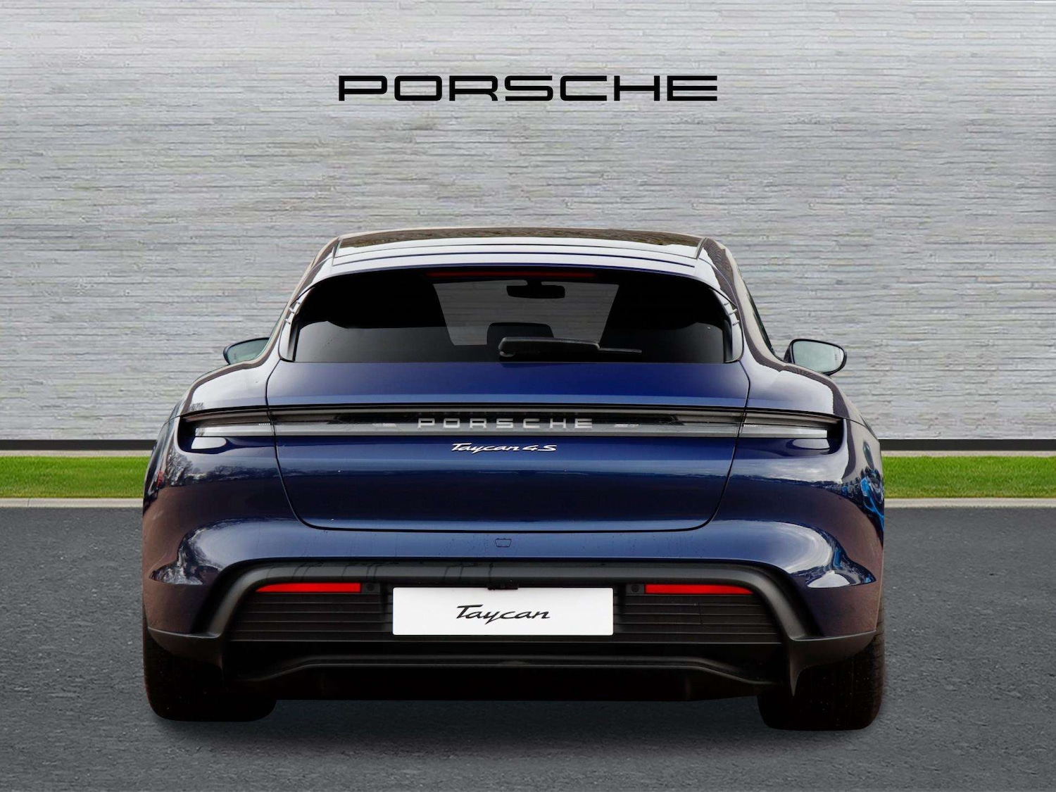 Used Porsche Taycan 2025 for sale - 77577468: Photo 4