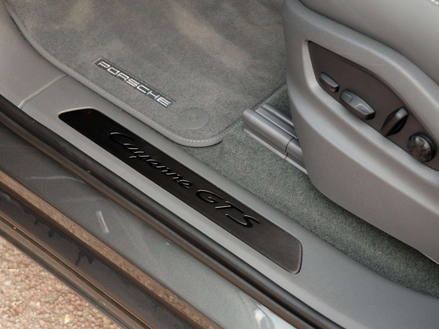 Used Porsche Cayenne 2022 for sale - 76515518: Photo 31