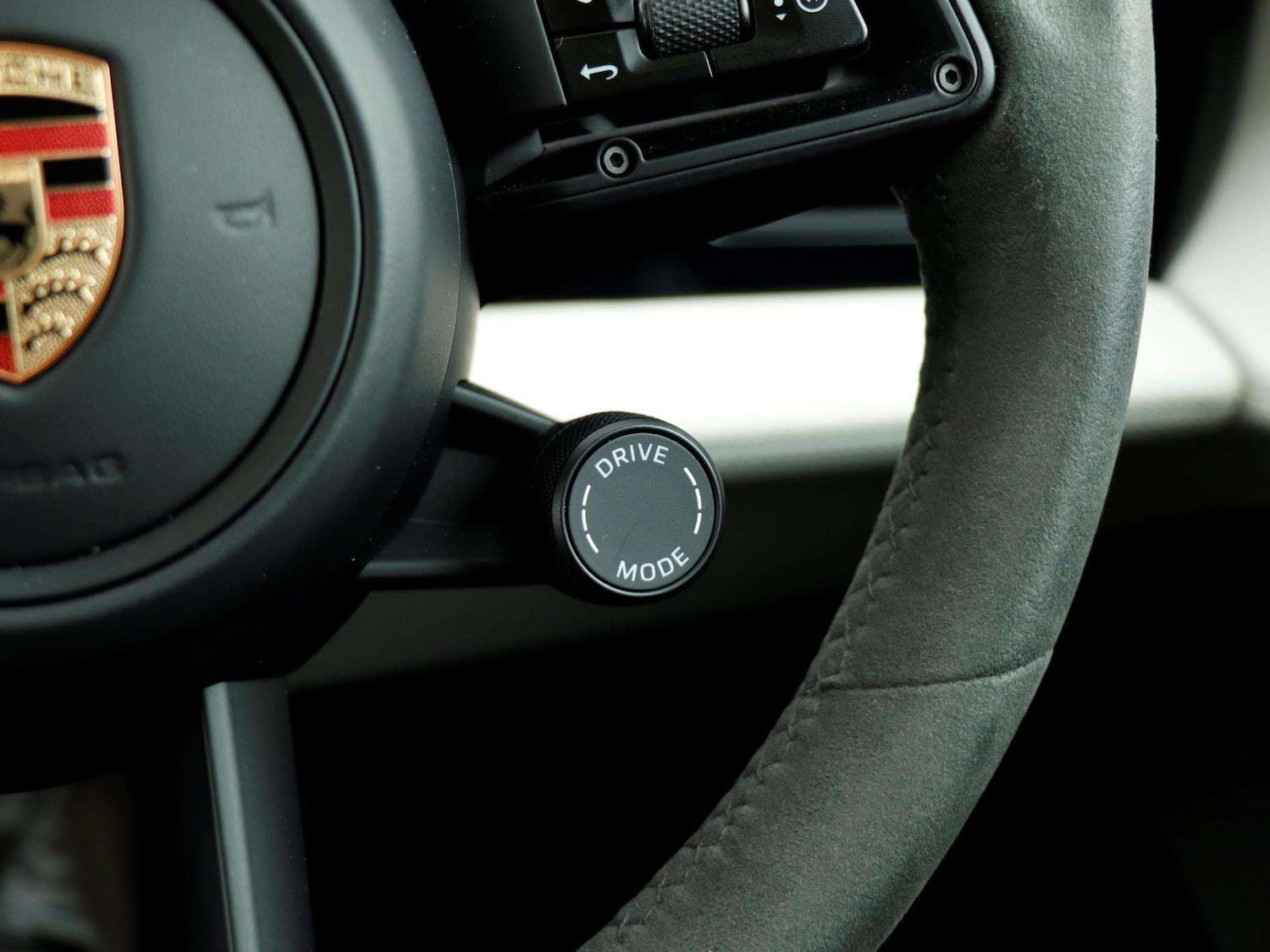 Used Porsche Taycan 2023 for sale - 76272280: Photo 22