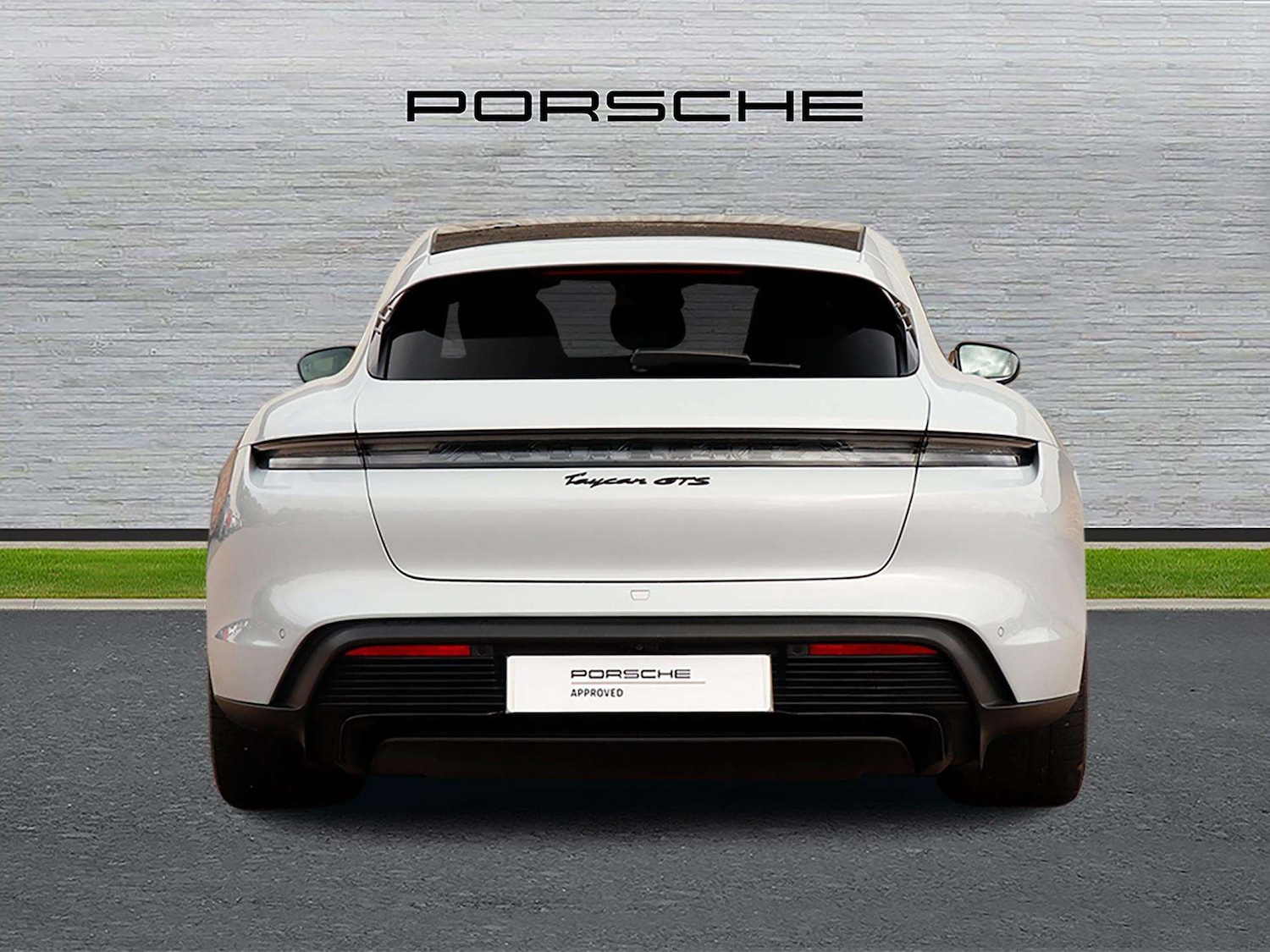 Used Porsche Taycan 2023 for sale - 76272280: Photo 4
