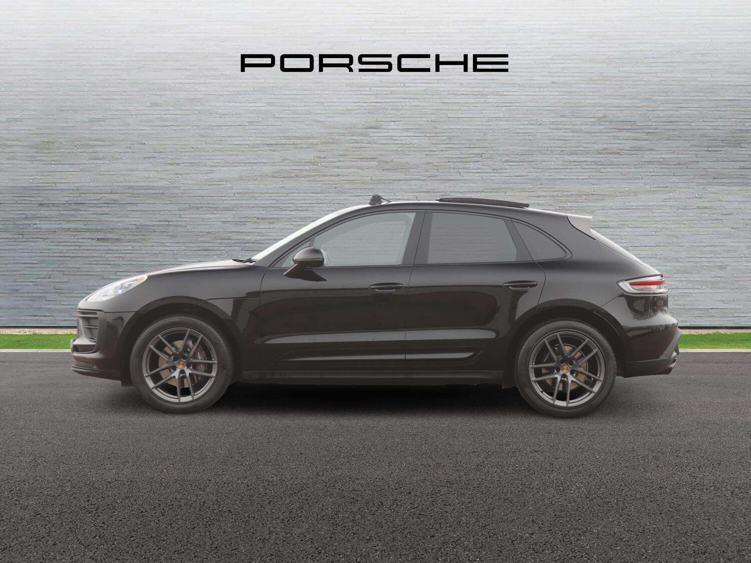 Used Porsche Macan 2022 for sale - 77842320: Photo 4