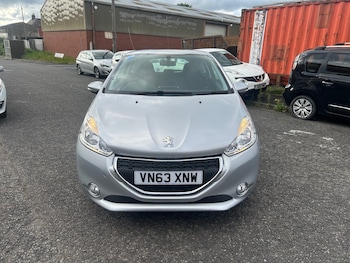 Used Peugeot 208 2013 for sale - 78782828: Photo