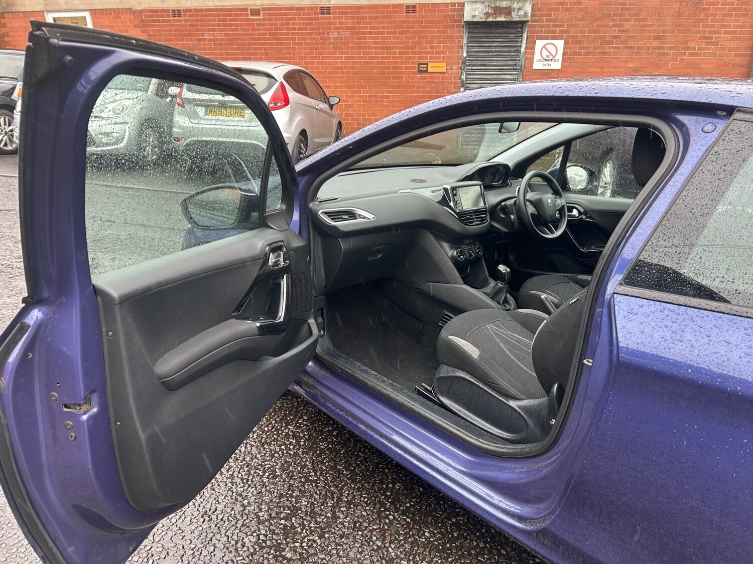 Used Peugeot 208 2014 for sale - 77931369: Photo 11