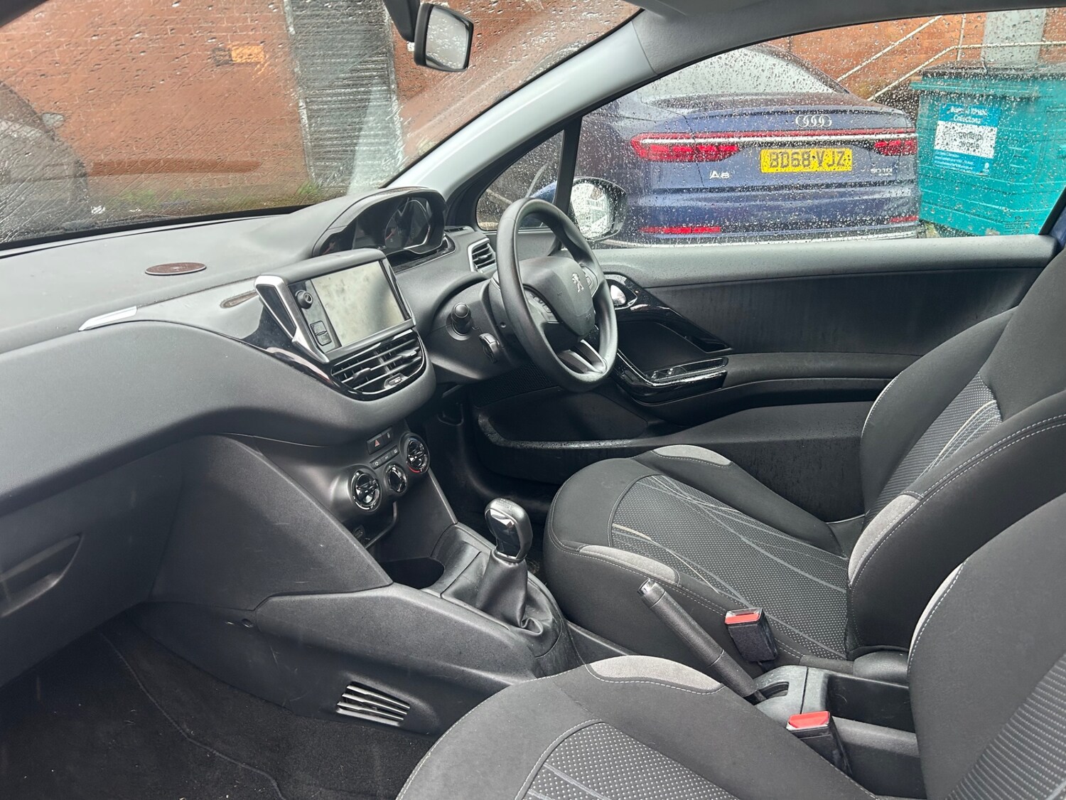 Used Peugeot 208 2014 for sale - 77931369: Photo 12