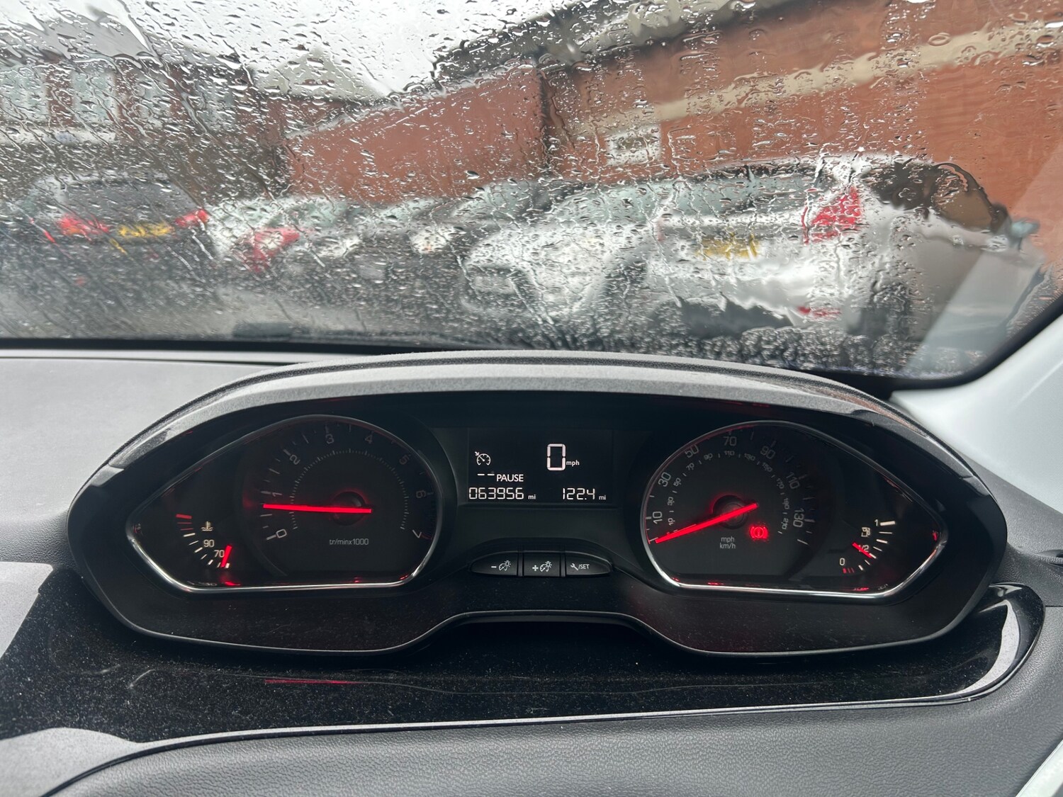 Used Peugeot 208 2014 for sale - 77931369: Photo 17