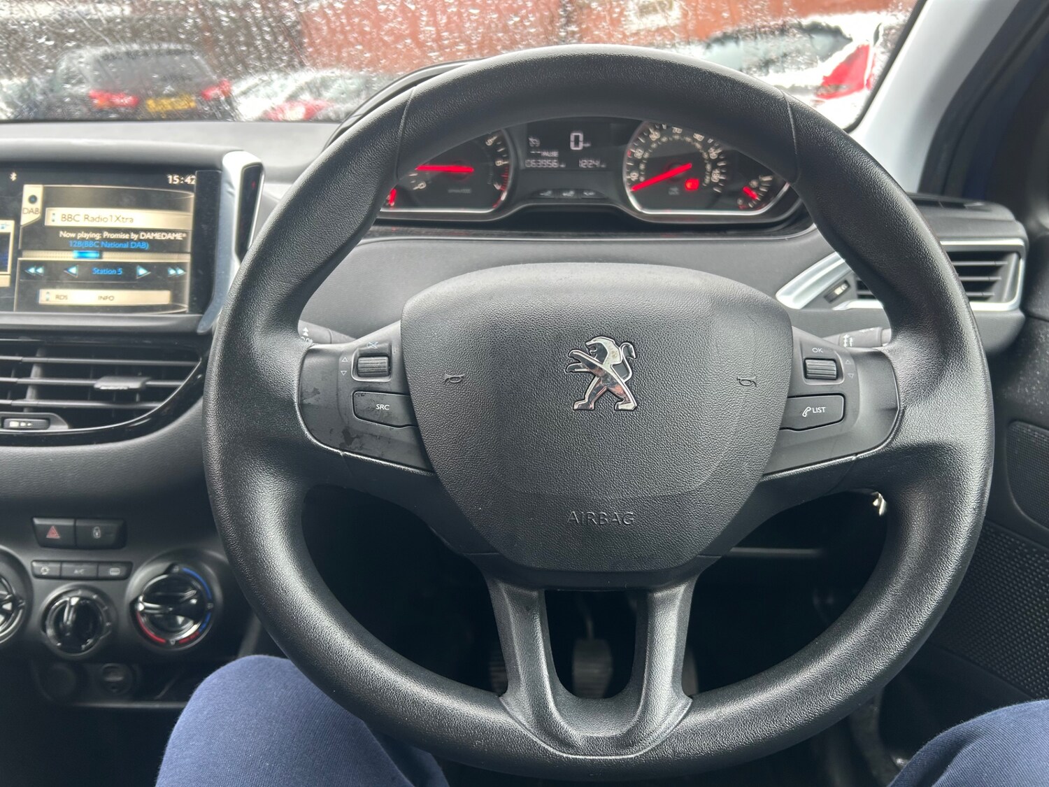 Used Peugeot 208 2014 for sale - 77931369: Photo 18