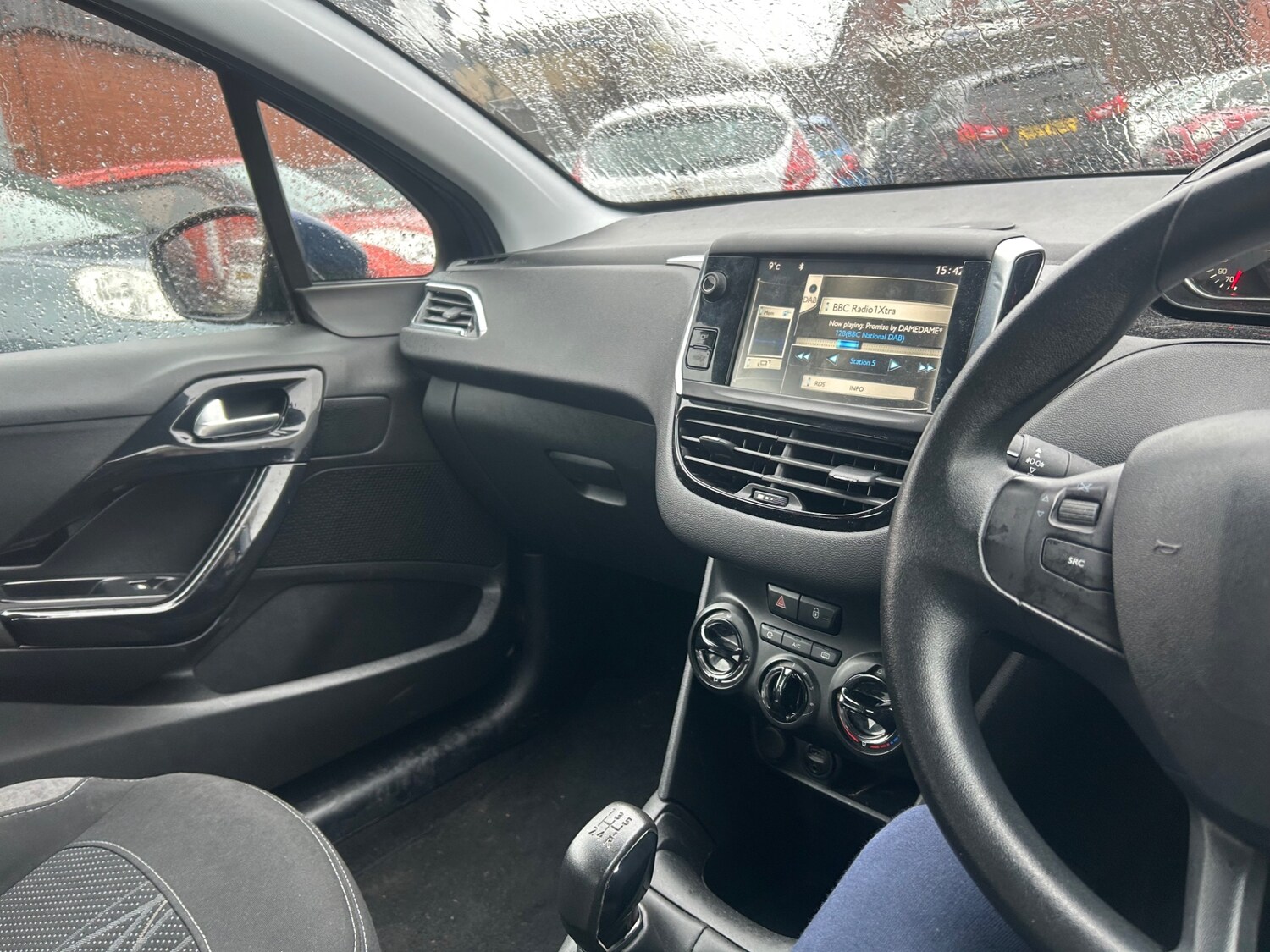 Used Peugeot 208 2014 for sale - 77931369: Photo 19