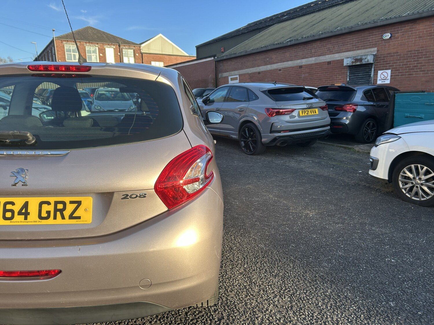 Used Peugeot 208 2014 for sale - 78145976: Photo 10