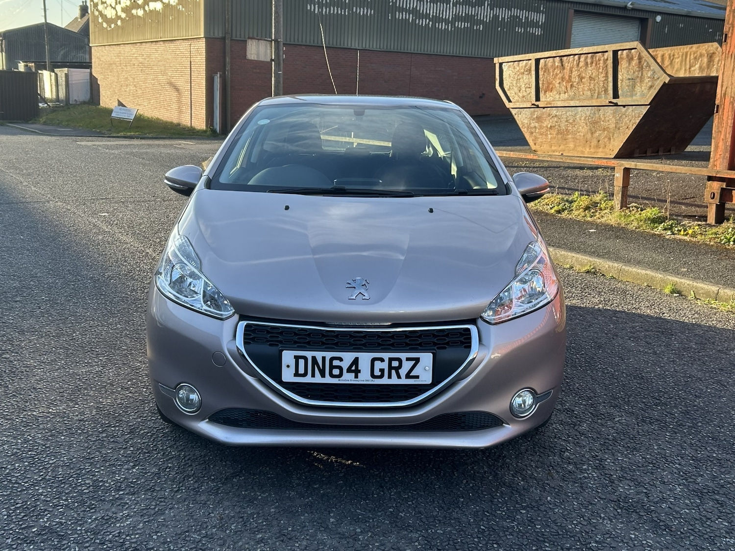 Used Peugeot 208 2014 for sale - 78145976: Photo 2