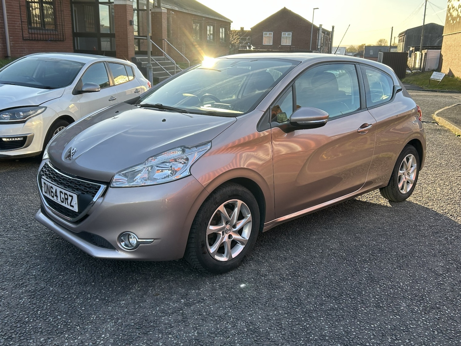 Used Peugeot 208 2014 for sale - 78145976: Photo 3
