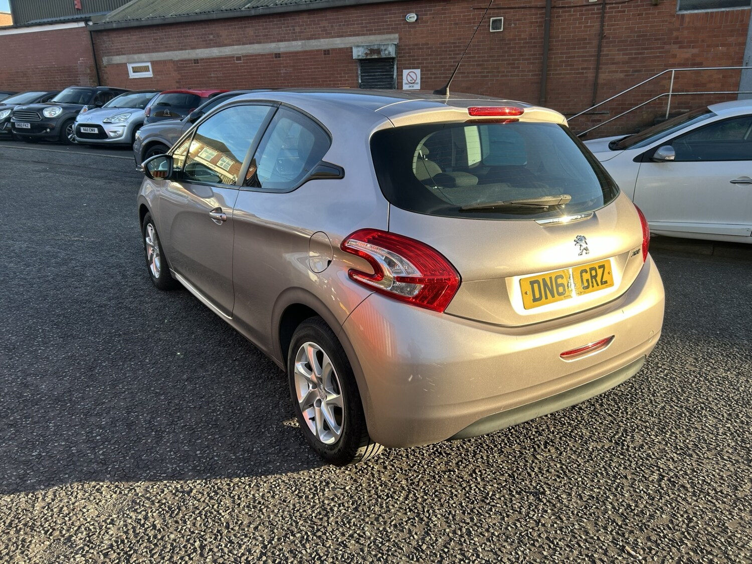 Used Peugeot 208 2014 for sale - 78145976: Photo 7