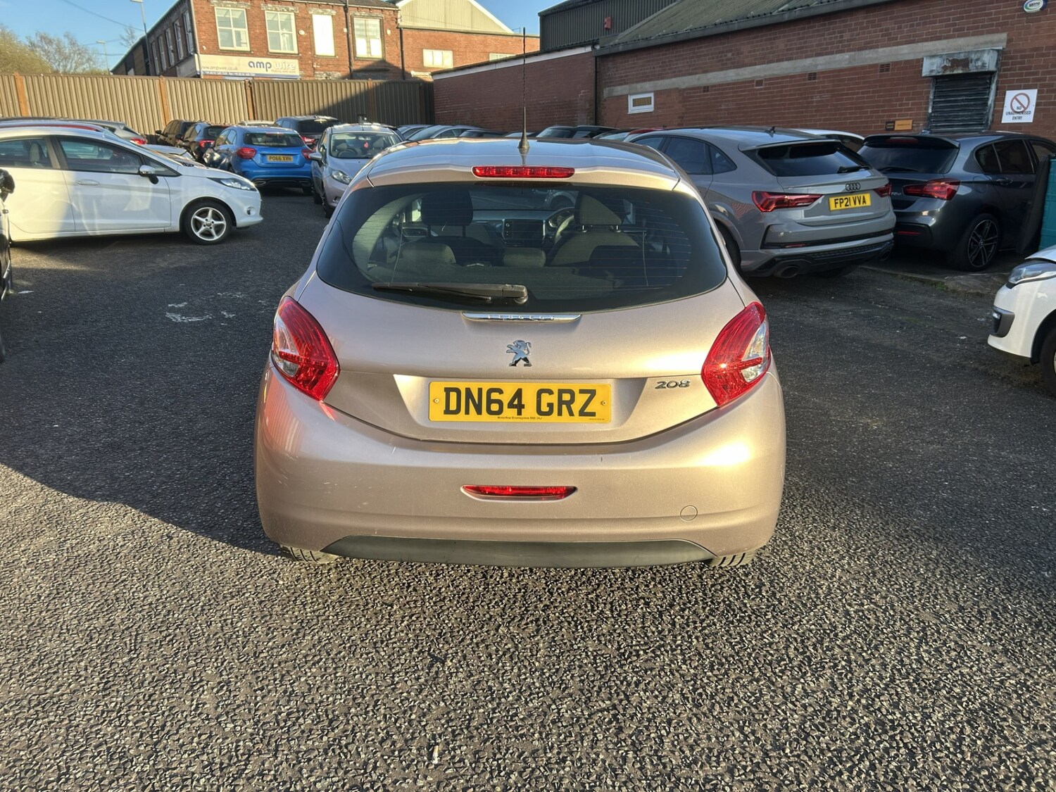 Used Peugeot 208 2014 for sale - 78145976: Photo 8