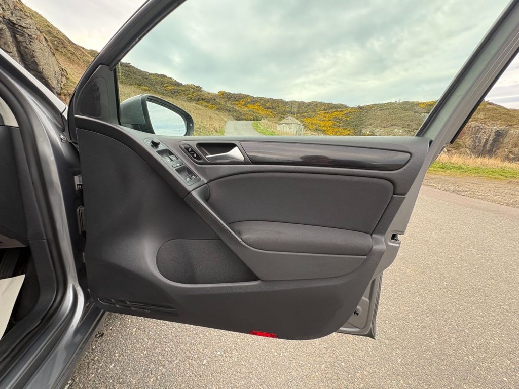 Used Volkswagen Golf 2011 for sale - 78145260: Photo 12