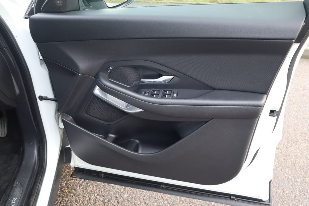 Used Jaguar E-Pace 2019 for sale - 76496582: Photo 13