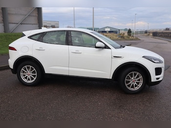 Used Jaguar E-Pace 2019 for sale - 76496582: Photo