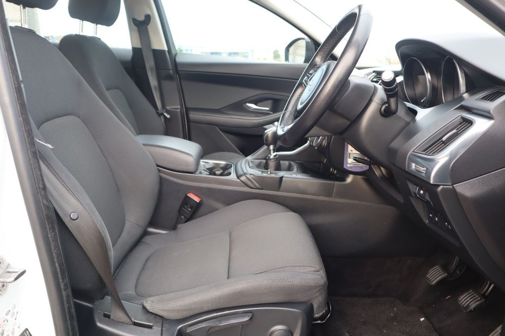 Used Jaguar E-Pace 2019 for sale - 76496582: Photo 8