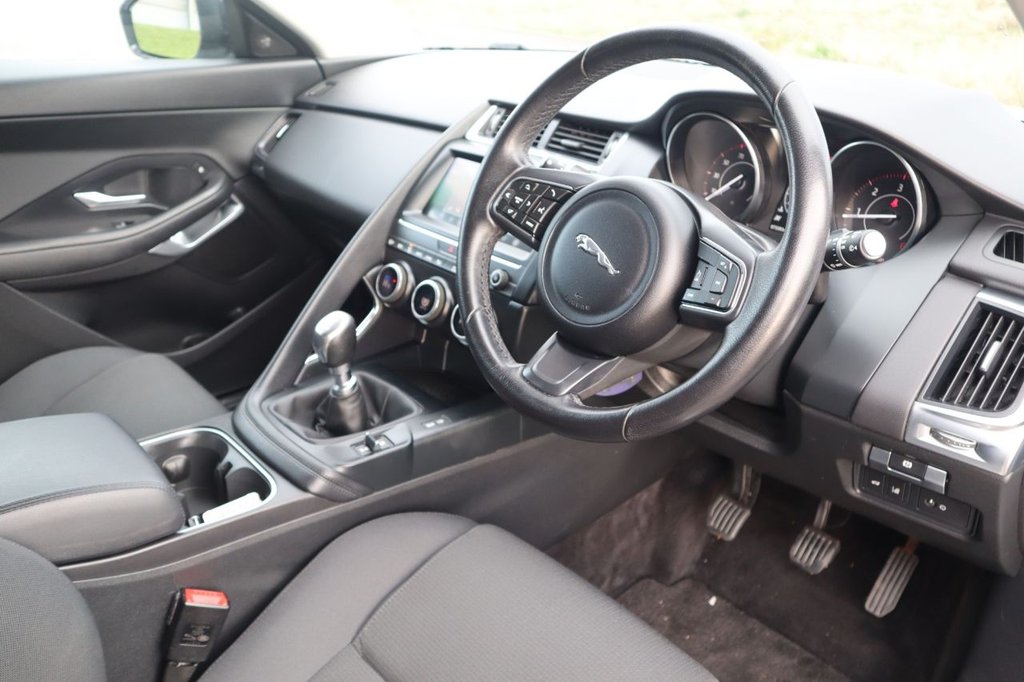 Used Jaguar E-Pace 2019 for sale - 76496582: Photo 9