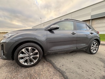 Used Kia Stonic 2019 for sale - 76986410: Photo