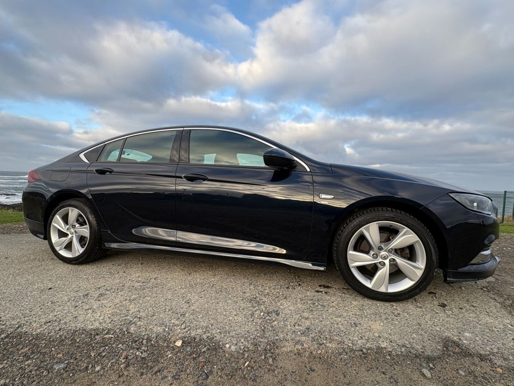 Used Vauxhall Insignia 2019 for sale - 77072764: Photo 3