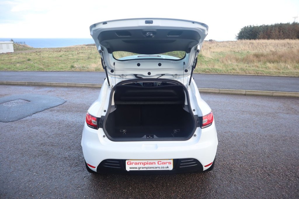 Used Renault Clio 2018 for sale - 76724462: Photo 8