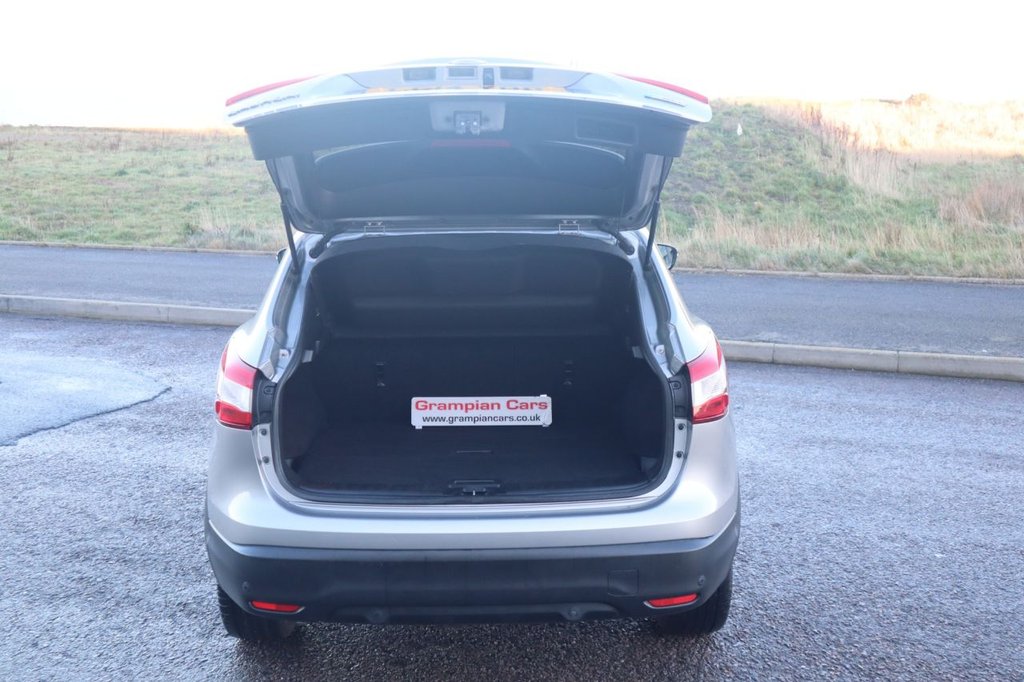 Used Nissan Qashqai 2014 for sale - 76962761: Photo 9