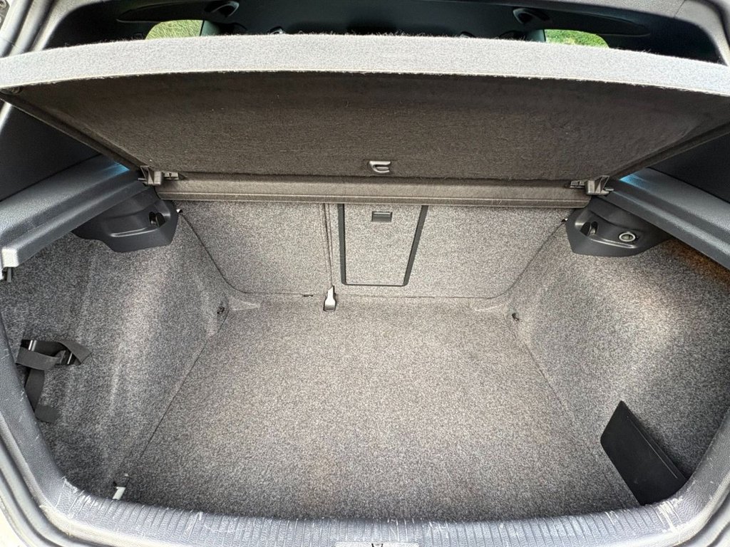 Used Volkswagen Golf 2012 for sale - 77780559: Photo 17