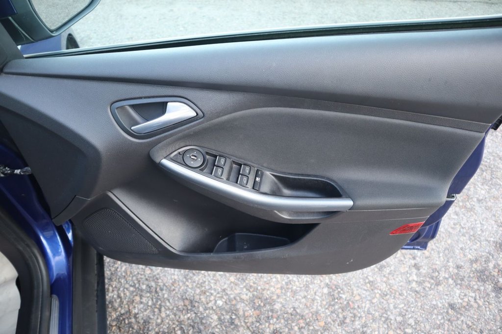 Used Ford Focus 2014 for sale - 76883607: Photo 12