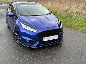 Used Ford Fiesta 2015 for sale - 77521336: Photo