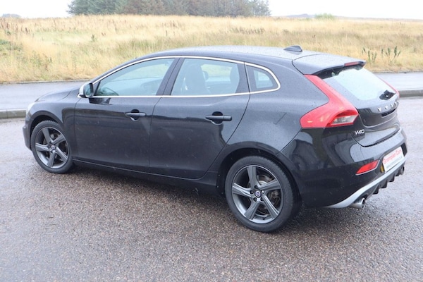 Used Volvo V40 2016 for sale - 75654232: Photo 4