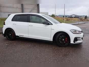 Used Volkswagen Golf 2019 for sale - 75777496: Photo