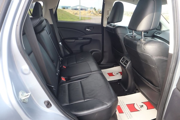 Used Honda CR-V 2018 for sale - 76080812: Photo 12