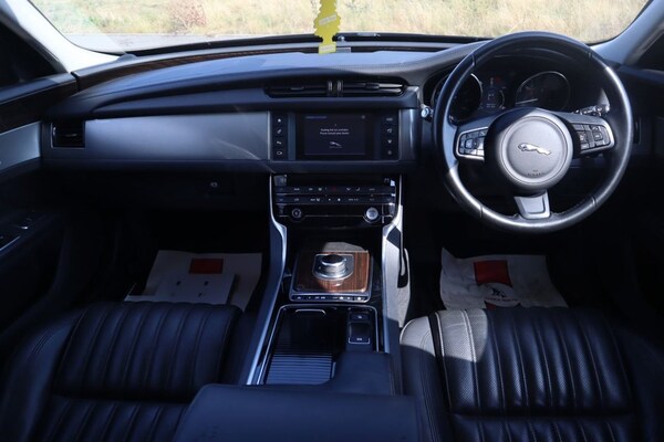 Used Jaguar XF 2017 for sale - 75654212: Photo 12