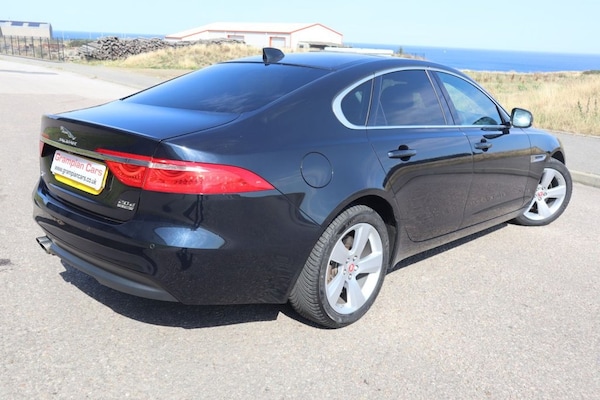 Used Jaguar XF 2017 for sale - 75654212: Photo 8