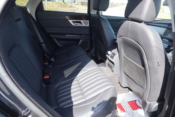 Used Jaguar XF 2017 for sale - 75654212: Photo 9