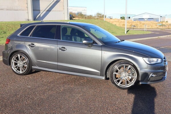 Used Audi A3 2013 for sale - 76132541: Photo 2