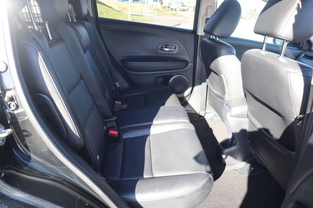 Used Honda HR-V 2017 for sale - 76092875: Photo 12