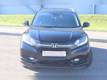 Used Honda HR-V 2017 for sale - 76092875: Photo 2