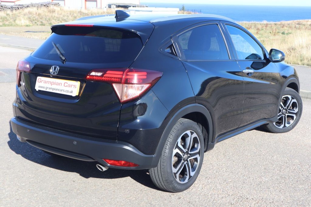 Used Honda HR-V 2017 for sale - 76092875: Photo 6