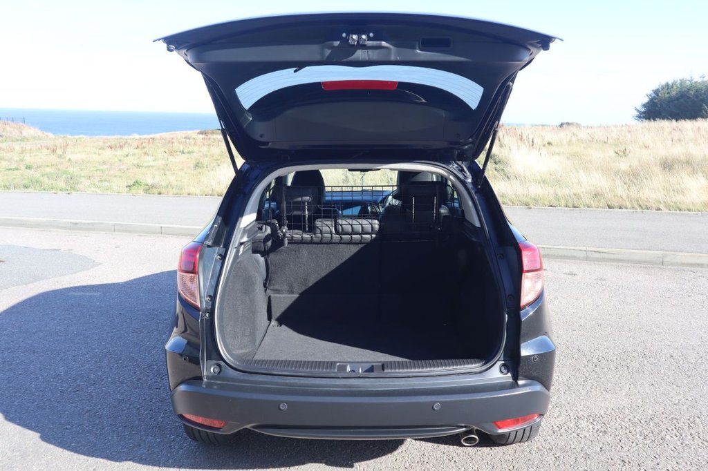 Used Honda HR-V 2017 for sale - 76092875: Photo 7
