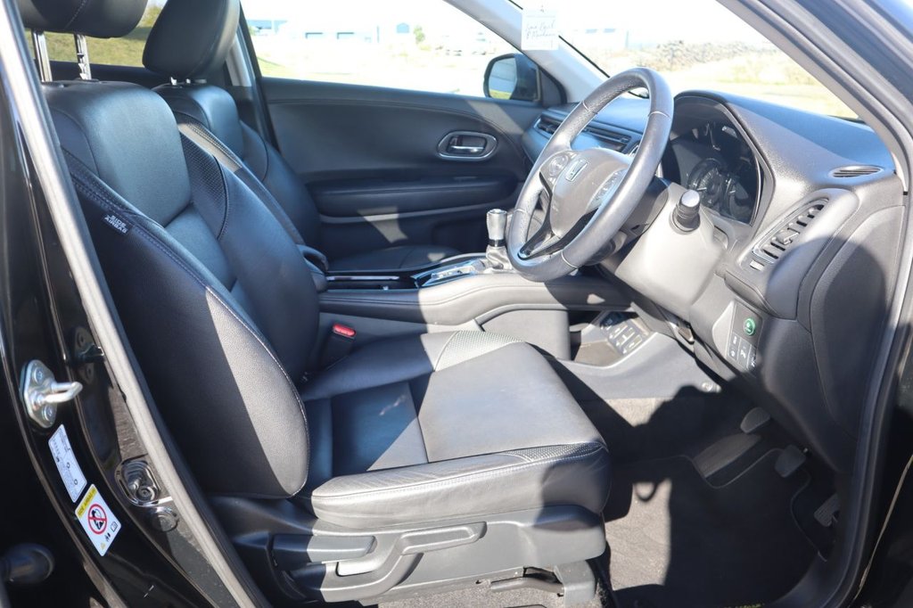 Used Honda HR-V 2017 for sale - 76092875: Photo 8